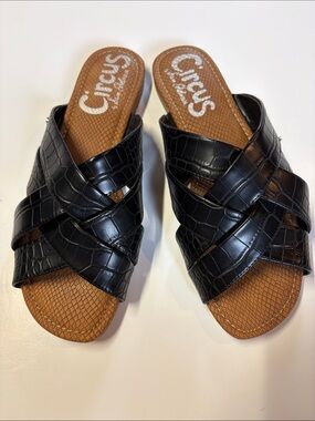 Circus by Sam Edelman Black Croc Slide Sandals Criss Cross Size 9.5